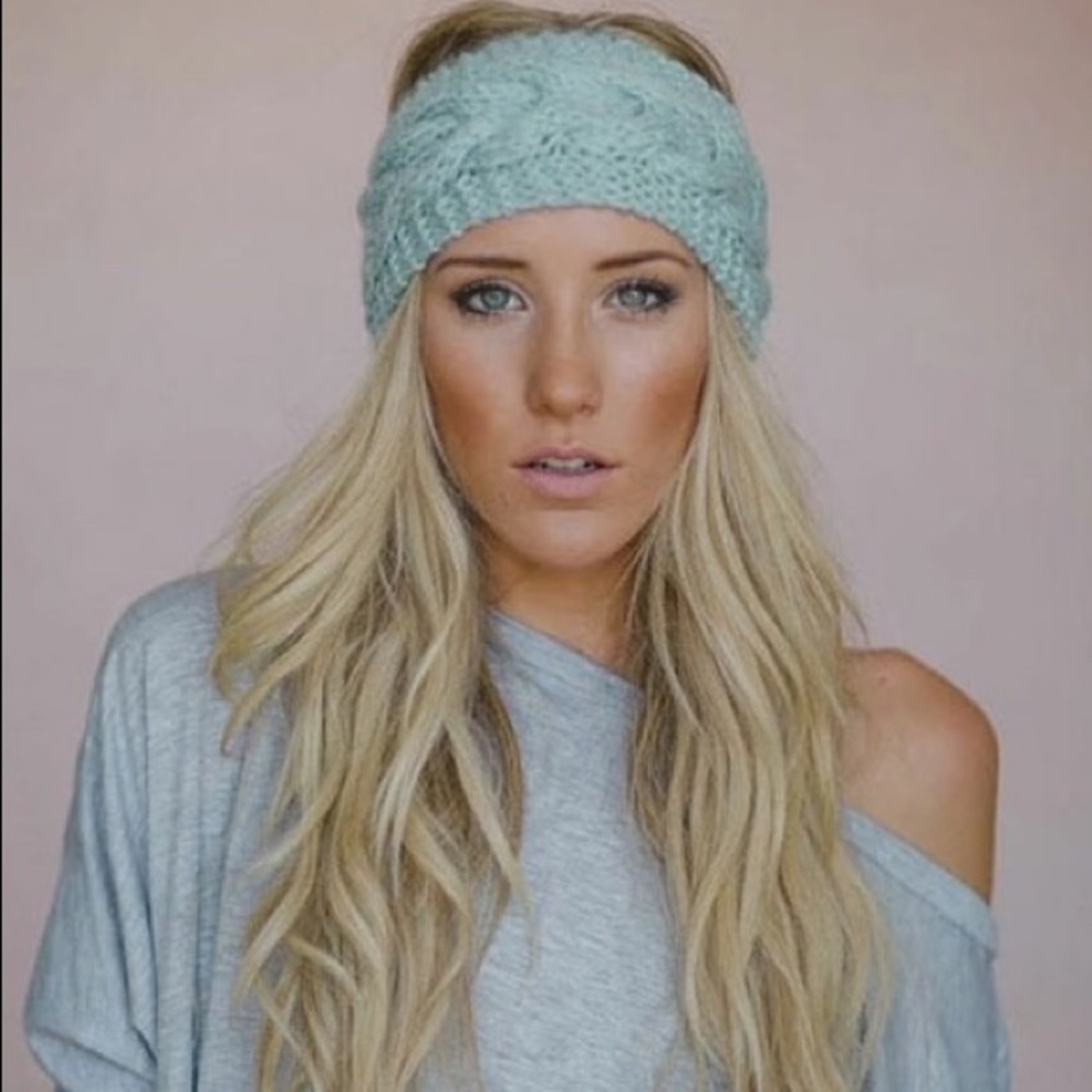 1 brown headband left!!!‼️